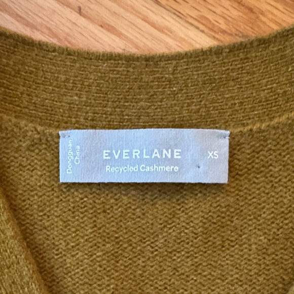 Everlane The Cashmere Cardigan Tapenade XS - Picture 3 of 15